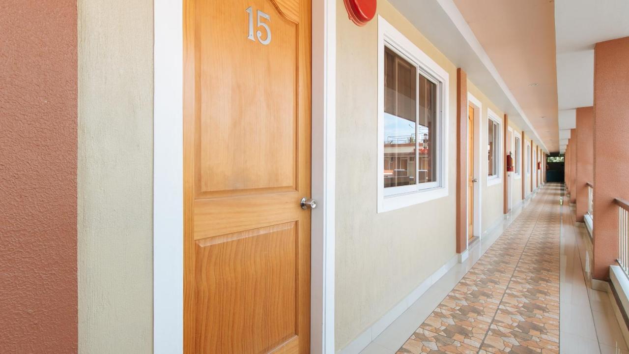 Reddoorz Plus Near Lapasan Plaza Cagayan De Oro Eksteriør billede